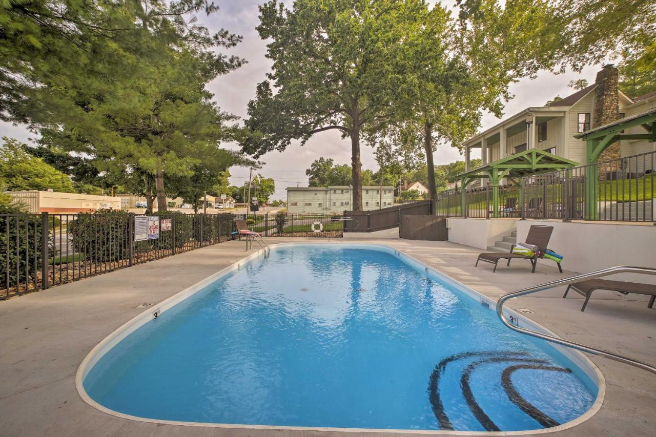 Downtown Branson Cottage With Pool Access! Экстерьер фото