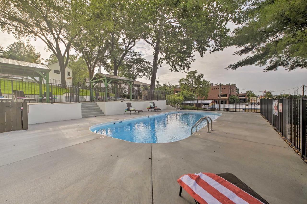 Downtown Branson Cottage With Pool Access! Экстерьер фото